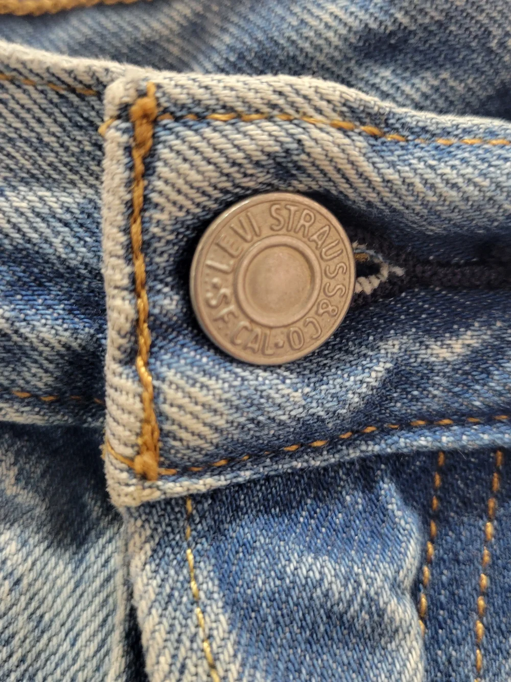 Levi 501 Skinny Womens Light Washed Distressed Jeans Size 24